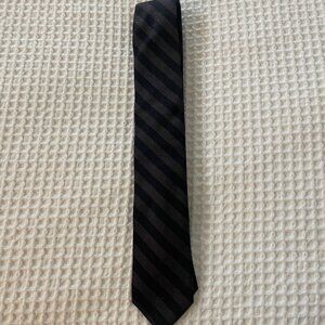 Black & Gray Men's Skinny Tie - Great Condition